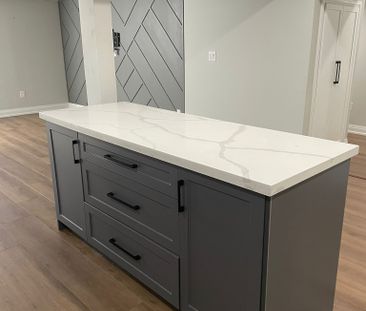 For Lease - 14 Copperhill Heights, Barrie, Ontario - Photo 2