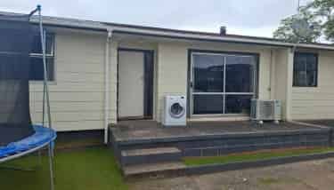 Bright, Easy Living in a Quiet Temple View Location - Photo 5