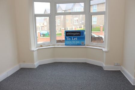 West Hill Drive, Mansfield, Mansfield, Notts, NG18 - Photo 2