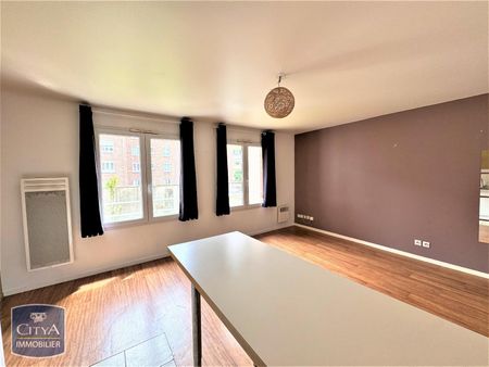 Location Appartement 1 pièce 33m² LILLE 59000 - Photo 2