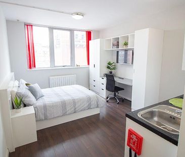 Studio to rent - Photo 1