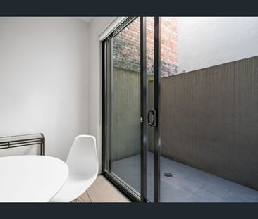 Furnished apartment in central Fitzroy - Photo 4