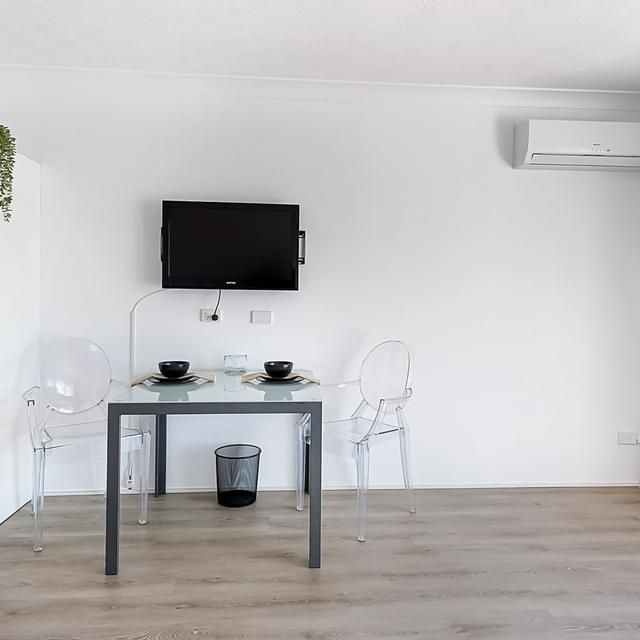 WALKING DISTANCE TO BEACH! - Photo 1