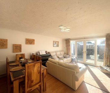 5 bedroom terraced house to rent - Photo 4