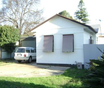 Comfortable Family Living in a Convenient Elizabeth North Location - Photo 6