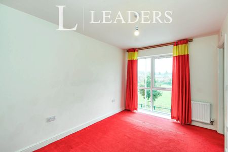 4 bedroom house to rent Comet Avenue, Newcastle, ST5 - Photo 5