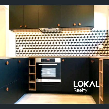 Nearly New 2 Bedroom Cottage House & Water Bill Included - Photo 3