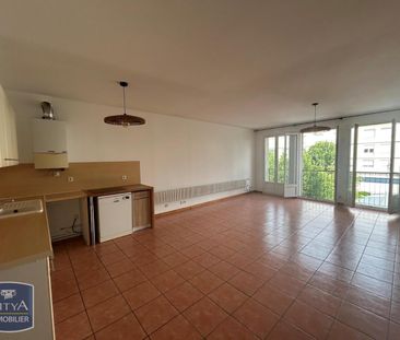 Location Appartement 3 pièces 71m² CHATEAUROUX 36000 - Photo 1
