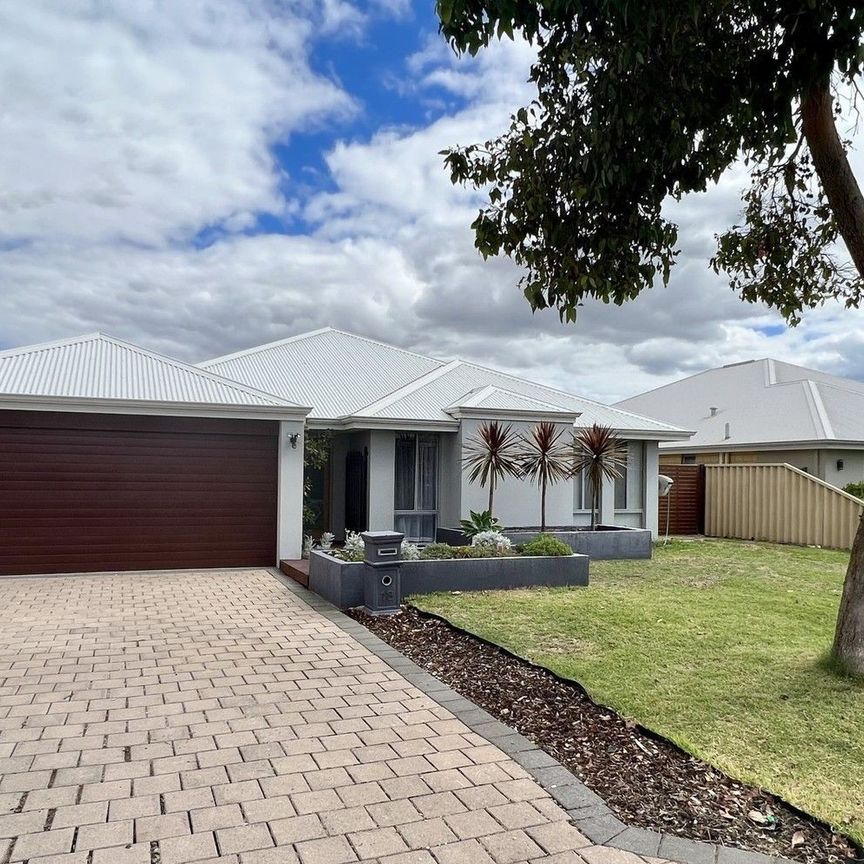 18 Apsley Circle - Photo 1