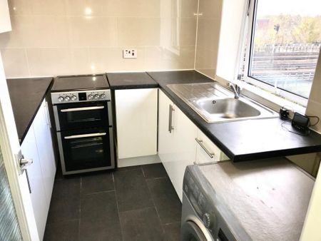 1 bedroom flat to rent - Photo 3