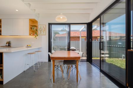 2/2 Villiers Street, Mayfield NSW 2304 - House For Rent | Domain - Photo 3