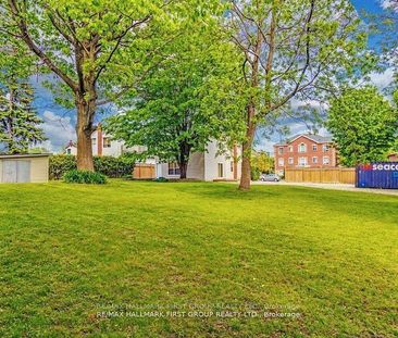 For Lease - 26 Whiting Avenue Unit# Main & 2nd Level, Oshawa, Ontario - Photo 4