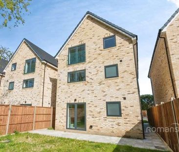 Sorrel Close, Farnborough, Hampshire, GU14 - Photo 4