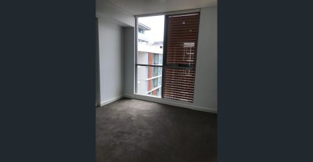 North facing 2BR Apartment close to amenities For Lease Now! - Photo 2