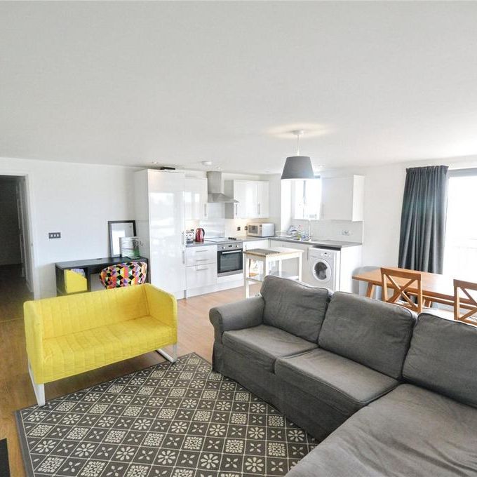 2 bedroom flat to rent - Photo 1