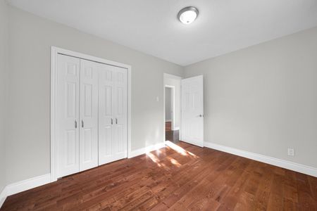 For Lease - 1896 Featherston Drive Unit# A, Alta Vista and Area, Ontario - Photo 4