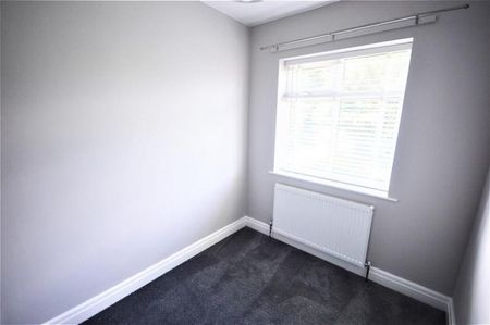 3 Bedroom Semi Detached To Let - Photo 3