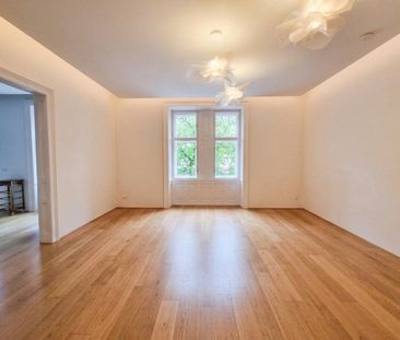 Luxuriöse Altbauwohnung in einem prächtigen historischen Haus in de... - Photo 1
