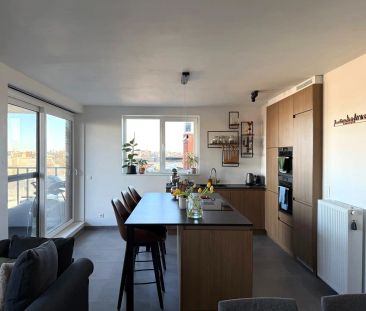 Lichtrijk 2-slaapkamerappartement met terras - Photo 6