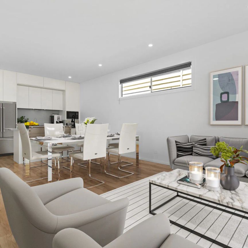 Elegant Terrace Home with Luxury Renovation - Photo 1