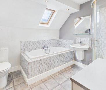 3 bedroom end of terrace house to rent - Photo 6