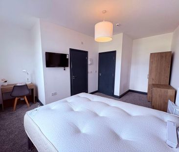 Beach Road - Room 8, South Shields, South Shields, Tyne and Wear, N... - Photo 4