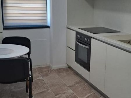 Piata Ovidiu Constanta 2 camere de inchiriat mobilat nou - Fotografie 5