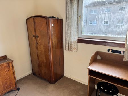 3 Bed Flat, St. Mungo Avenue, G4 - Photo 3