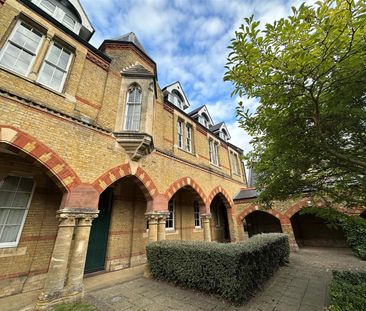 Keele Close, Watford - Photo 2