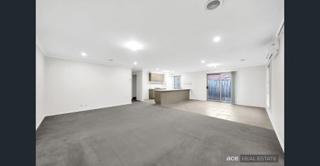 Alamanda Living at its finest! - Photo 2