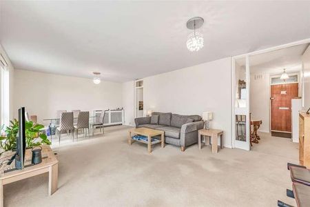 Vicarage Crescent, Battersea, SW11 - Photo 4