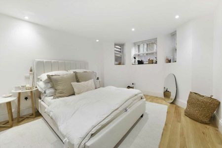 Lithos Road, London, NW3 - Photo 2