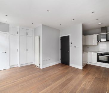 Studio to rent - Photo 3