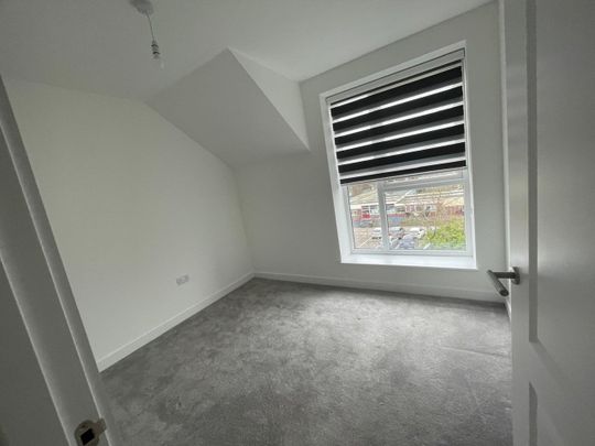 4 Bed Detached House, Parkes Avenue, B12 - Photo 1