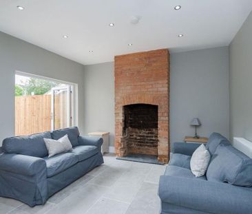 4 bedroom terraced house to rent - Photo 1