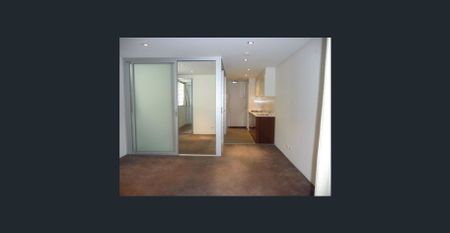 Located at Charing Cross with its cosmopolitan setting is this modern one bedroom apartment! - Photo 3