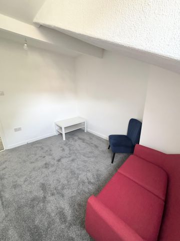 Flat 5, 24 Kelso Road, LS2 9PR, Leeds - Photo 4