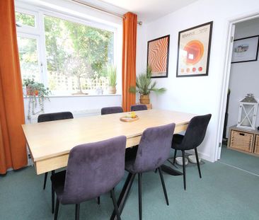 3 bedroom link detached house to rent - Photo 3
