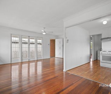 Charming Family Home in an Ultra-Convenient Location - Photo 2