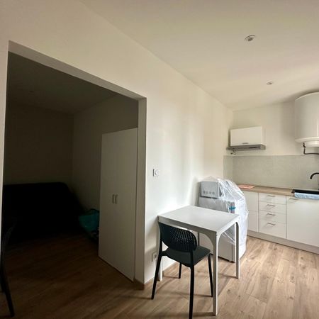 Location Appartement 1 pièce 16m² VALENCE 26000 - Photo 3