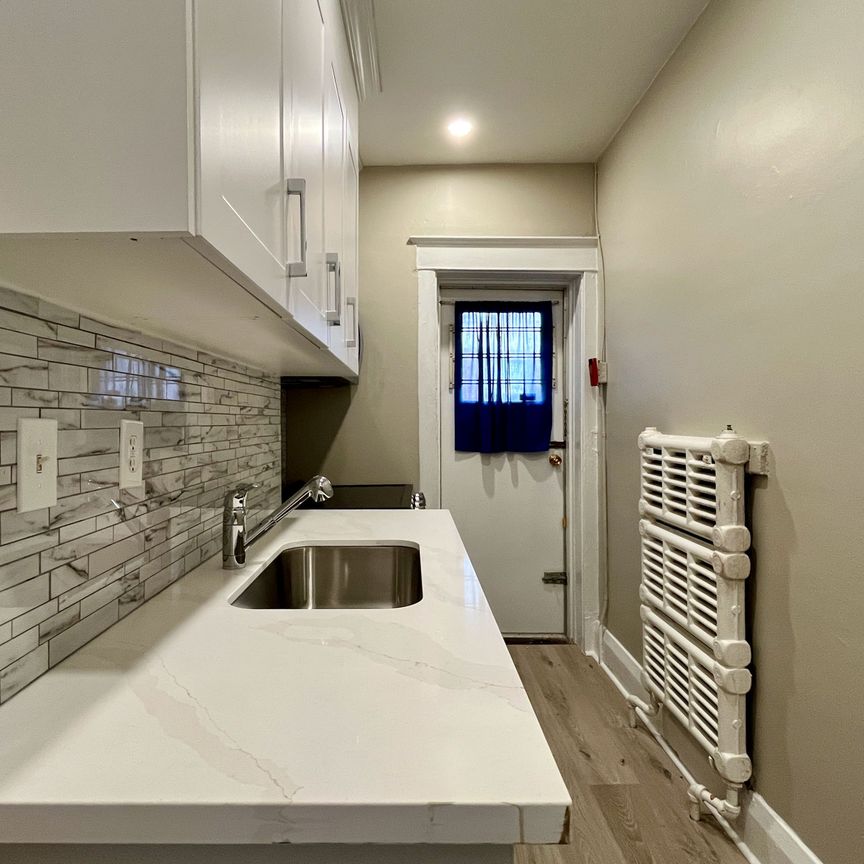 For Lease - 775 Woodbine Avenue, Toronto, Ontario - Photo 1