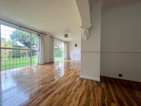 5 bedroom detached house to rent - Photo 1