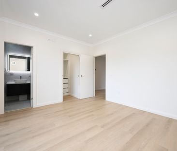 5/33 Edgar Street, Eastwood NSW 2122 - Villa For Rent | Domain - Photo 2
