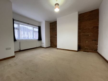 4 bed terraced house to rent in Stewart Road, Charminster, BH8 - Photo 4