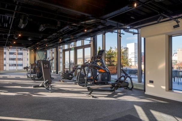 2 bedroom penthouse to rent - Photo 1