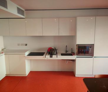 Studio to rent - Photo 6