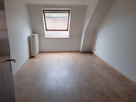 Grand appartement de 4,5 pièces avec ascenseur au centre du village - Photo 1