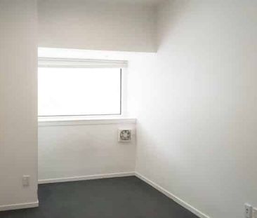 Modern Studio Apartment – Prime Te Aro Location! - Photo 1