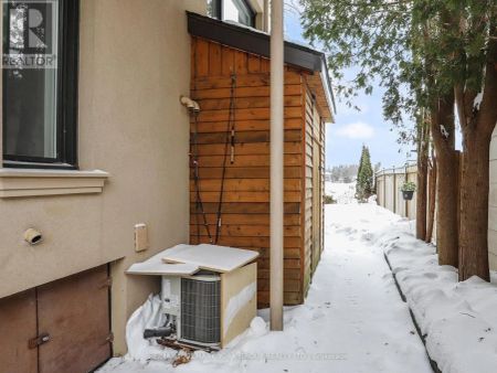 21 WILLOWBANK AVENUE - Photo 5