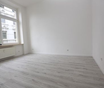 Sanierte, helle Wohnung (2 Zimmer/ 1 OG) in Wuppertal Vohwinkel - Photo 1